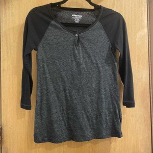Old Navy T-Shirt